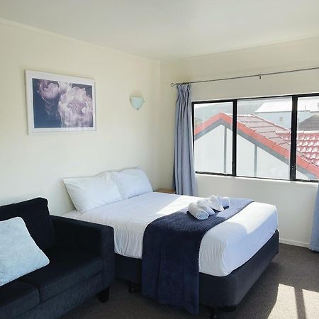 Summer Inn Motel Orewa Exterior photo